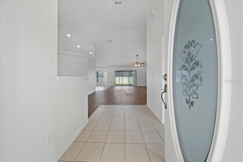 House in Ocala, Florida 4 bedrooms, 239.13 sq.m. № 2298548 - photo 6