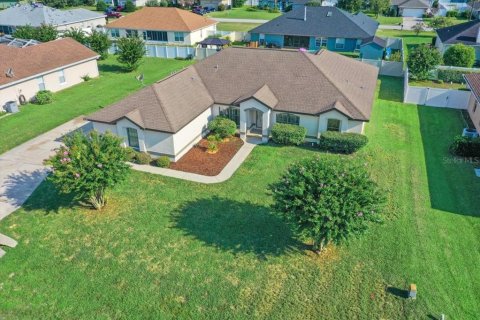 House in Ocala, Florida 4 bedrooms, 239.13 sq.m. № 2298548 - photo 2