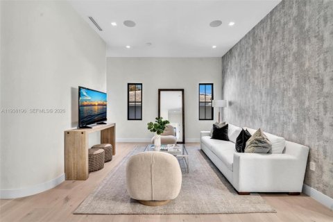 Купить виллу или дом в Серфсайд, Флорида 6 спален, № 1995939 - фото 4