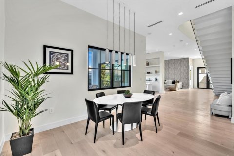 Купить виллу или дом в Серфсайд, Флорида 6 спален, № 1995939 - фото 16