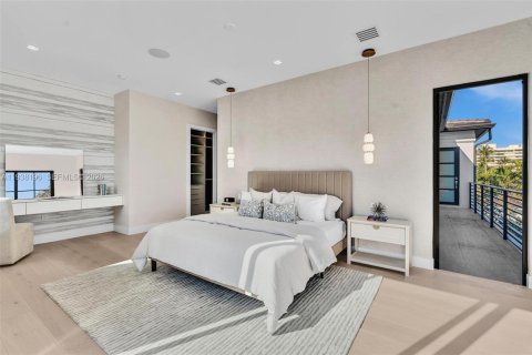 Купить виллу или дом в Серфсайд, Флорида 6 спален, № 1995939 - фото 26