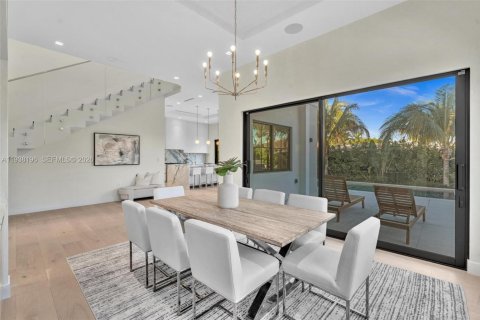 Купить виллу или дом в Серфсайд, Флорида 6 спален, № 1995939 - фото 8