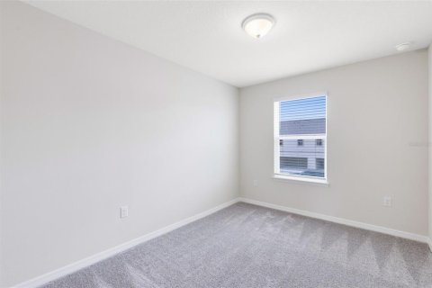 Townhouse in Winter Garden, Florida 3 bedrooms, 156.35 sq.m. № 1915921 - photo 9