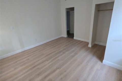 Купить коммерческую недвижимость в Тампа, Флорида 6 спален, 279.08м2, № 1793494 - фото 9