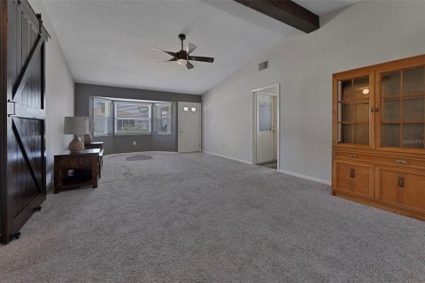 House in Lakeland, Florida 2 bedrooms, 125.42 sq.m. № 1887125 - photo 3