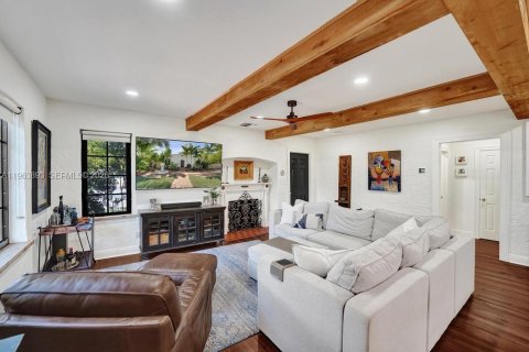 Купить виллу или дом в Холливуд, Флорида 3 спальни, 146.23м2, № 2025891 - фото 8