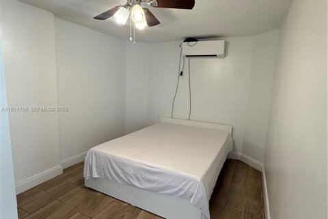 Снять в аренду квартиру в Форт-Лодердейл, Флорида 1 спальня, № 1990362 - фото 2