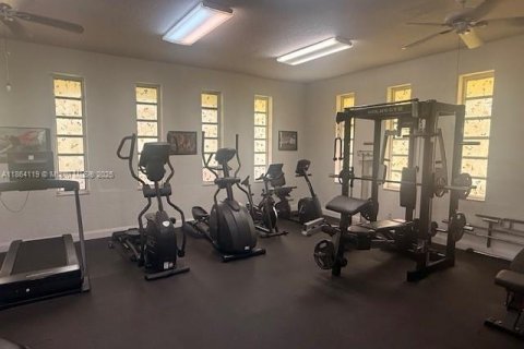 Condominio en venta en Lauderdale Lakes, Florida, 2 dormitorios, 87.7 m2 № 1979231 - foto 14