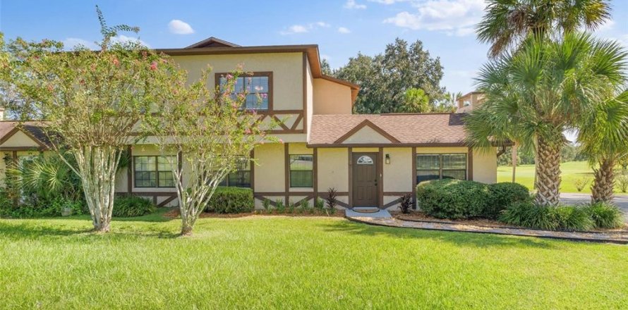 Townhouse in Ocala, Florida 2 bedrooms, 167.22 sq.m. № 2222608