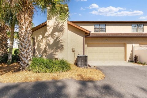 Townhouse in Ocala, Florida 2 bedrooms, 167.22 sq.m. № 2222608 - photo 26