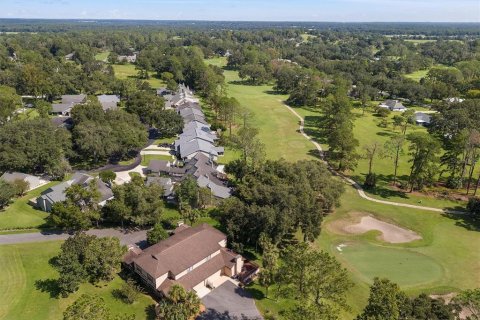 Townhouse in Ocala, Florida 2 bedrooms, 167.22 sq.m. № 2222608 - photo 28