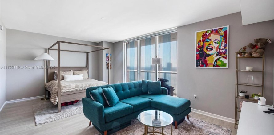 Studio à Condo à Miami, Floride  № 1973594