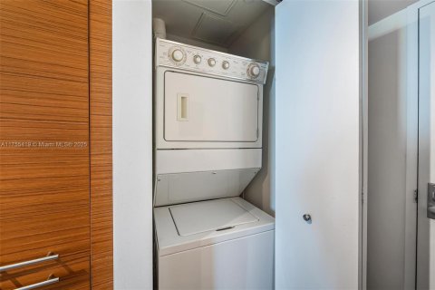 Copropriété à vendre à Miami, Floride: 52.68 m2 № 1973594 - photo 13