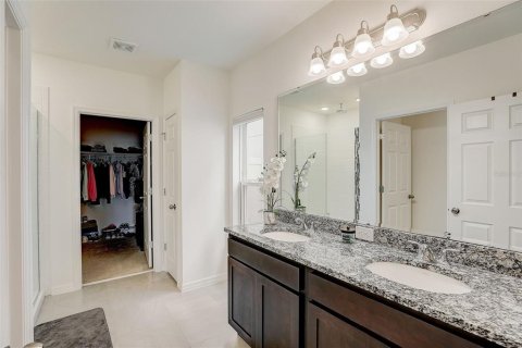 House in Davenport, Florida 5 bedrooms, 202.16 sq.m. № 1535593 - photo 28
