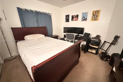 Villa ou maison à vendre à Pembroke Pines, Floride: 4 chambres, 208.75 m2 № 1975926 - photo 11