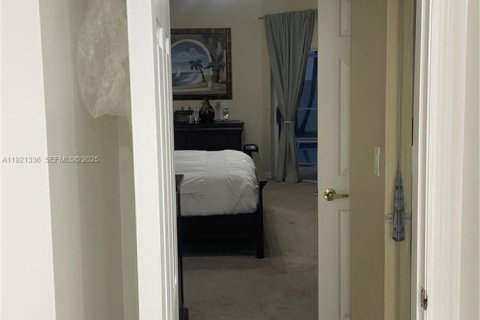 Villa ou maison à vendre à Pembroke Pines, Floride: 4 chambres, 208.75 m2 № 1975926 - photo 26