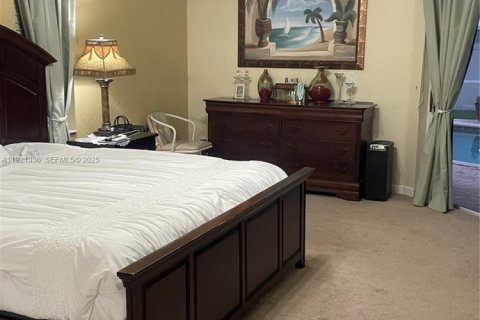 Villa ou maison à vendre à Pembroke Pines, Floride: 4 chambres, 208.75 m2 № 1975926 - photo 14