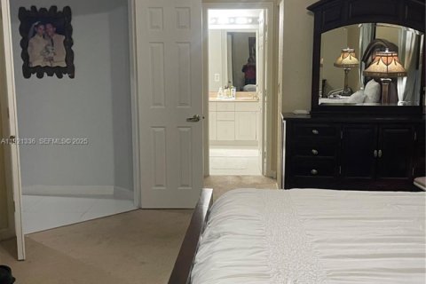 Villa ou maison à vendre à Pembroke Pines, Floride: 4 chambres, 208.75 m2 № 1975926 - photo 20