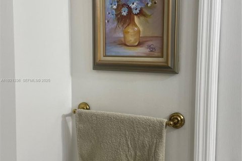 Villa ou maison à vendre à Pembroke Pines, Floride: 4 chambres, 208.75 m2 № 1975926 - photo 27