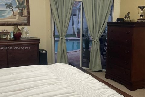Villa ou maison à vendre à Pembroke Pines, Floride: 4 chambres, 208.75 m2 № 1975926 - photo 17
