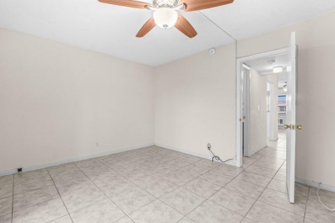 Copropriété à louer à West Palm Beach, Floride: 1 chambre, 59.92 m2 № 2179988 - photo 16