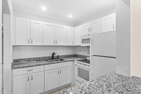 Copropriété à louer à West Palm Beach, Floride: 1 chambre, 59.92 m2 № 2179988 - photo 7