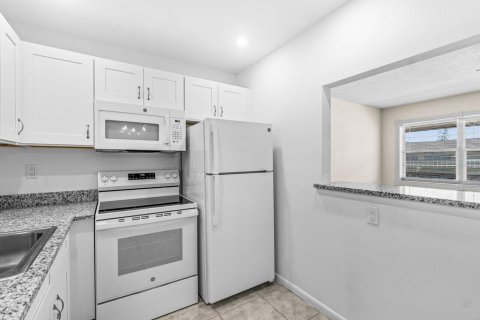 Copropriété à louer à West Palm Beach, Floride: 1 chambre, 59.92 m2 № 2179988 - photo 5