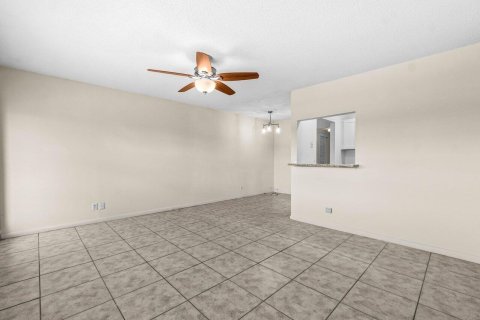 Copropriété à louer à West Palm Beach, Floride: 1 chambre, 59.92 m2 № 2179988 - photo 3