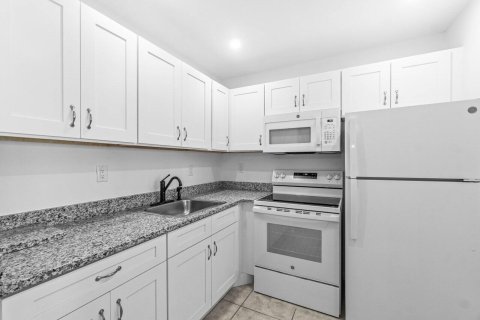 Copropriété à louer à West Palm Beach, Floride: 1 chambre, 59.92 m2 № 2179988 - photo 6