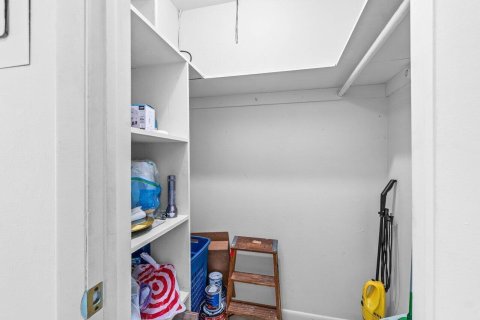 Copropriété à louer à West Palm Beach, Floride: 1 chambre, 59.92 m2 № 2179988 - photo 13