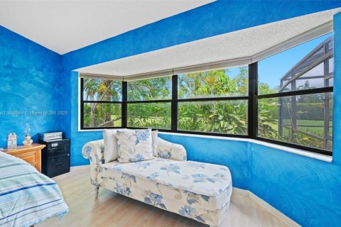 House in Pembroke Pines, Florida 4 bedrooms, 256.41 sq.m. № 1805945 - photo 18
