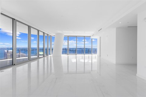 Condominio en venta en Miami, Florida, 4 dormitorios, 313.55 m2 № 2422838 - foto 9
