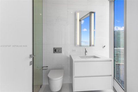 Condominio en venta en Miami, Florida, 4 dormitorios, 313.55 m2 № 2422838 - foto 19