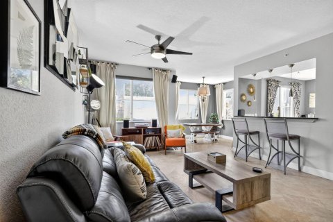 Condominio en venta en Palm Beach Gardens, Florida, 2 dormitorios, 124.95 m2 № 2081867 - foto 3