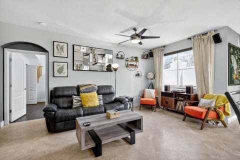 Condominio en venta en Palm Beach Gardens, Florida, 2 dormitorios, 124.95 m2 № 2081867 - foto 5