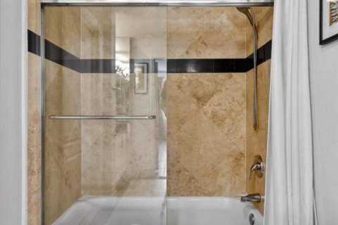 Condominio en venta en Palm Beach Gardens, Florida, 2 dormitorios, 124.95 m2 № 2081867 - foto 29