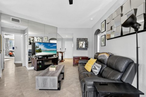 Condominio en venta en Palm Beach Gardens, Florida, 2 dormitorios, 124.95 m2 № 2081867 - foto 8