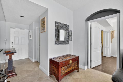 Condominio en venta en Palm Beach Gardens, Florida, 2 dormitorios, 124.95 m2 № 2081867 - foto 4