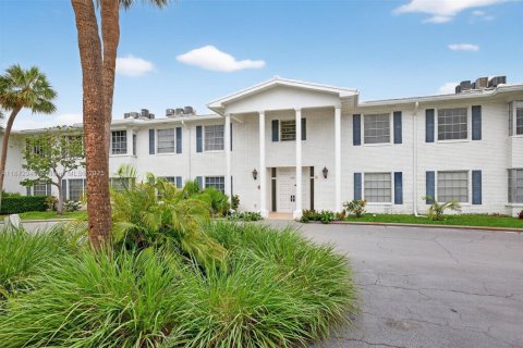 Condo in Fort Lauderdale, Florida, 1 bedroom  № 1925213 - photo 3