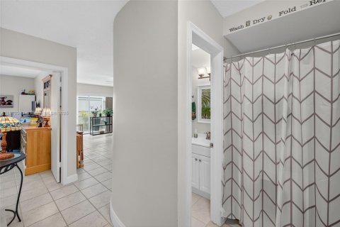 Condo in Fort Lauderdale, Florida, 1 bedroom  № 1925213 - photo 21
