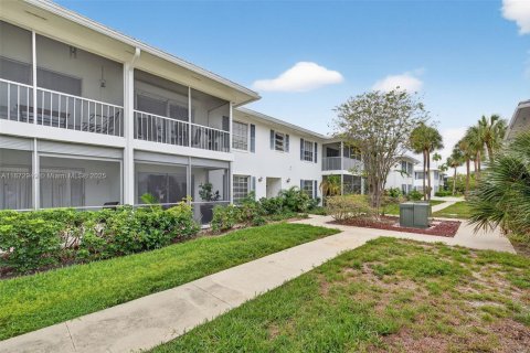 Condo in Fort Lauderdale, Florida, 1 bedroom  № 1925213 - photo 27