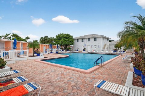 Condo in Fort Lauderdale, Florida, 1 bedroom  № 1925213 - photo 30