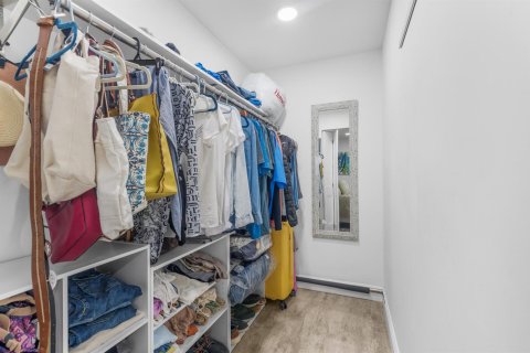 Купить кондоминиум в Делрей-Бич, Флорида 5 комнат, 81.75м2, № 2246189 - фото 24