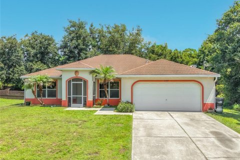 House in North Port, Florida 3 bedrooms, 182.46 sq.m. № 2238028