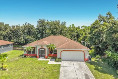 Villa ou maison à vendre à North Port, Floride: 3 chambres, 182.46 m2 № 2238028 - photo 2