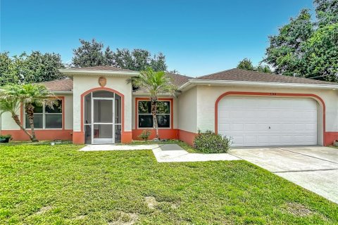 Villa ou maison à vendre à North Port, Floride: 3 chambres, 182.46 m2 № 2238028 - photo 5