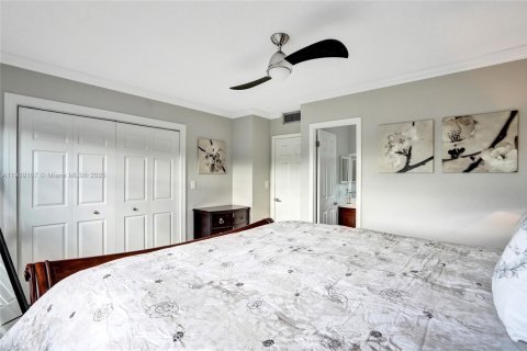 Купить кондоминиум в Лодердейл-Лейкс, Флорида 2 спальни, 87.7м2, № 1966195 - фото 15