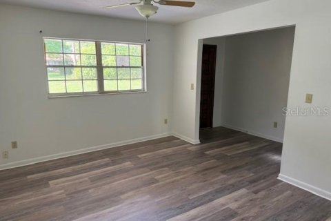 House in Ocala, Florida 3 bedrooms, 145.67 sq.m. № 1801621 - photo 14