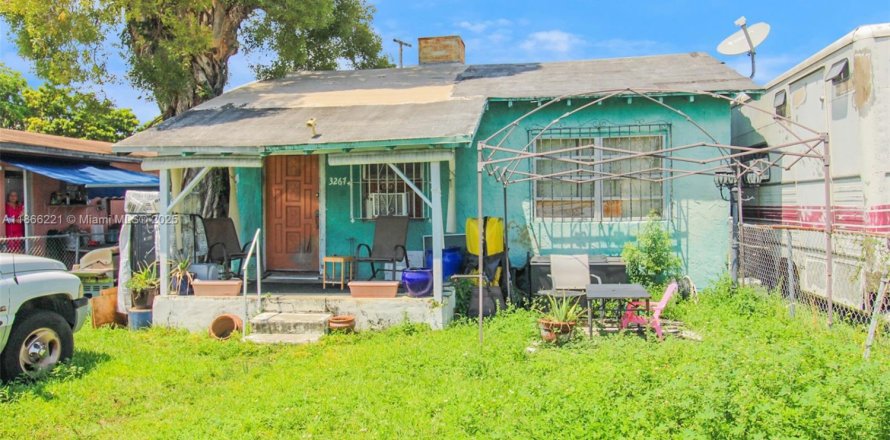 Casa en Miami, Florida 2 dormitorios, 57.04 m2 № 1979186