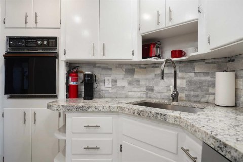 Copropriété à vendre à Fort Lauderdale, Floride: 1 chambre, 68.75 m2 № 2181874 - photo 12